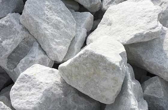 Barite ore lumps