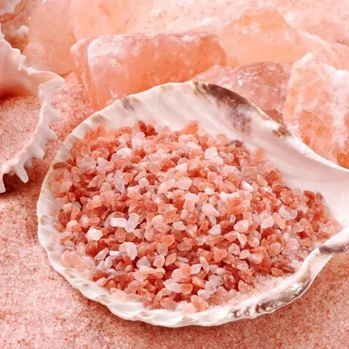 Himalayan pink salt granules